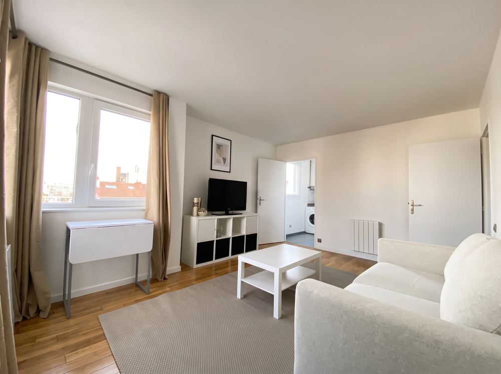 Studio avec parking à proximité de La Défense, Courbevoie